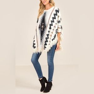 Francesca's Johanna Printed Eyelash Poncho🖤